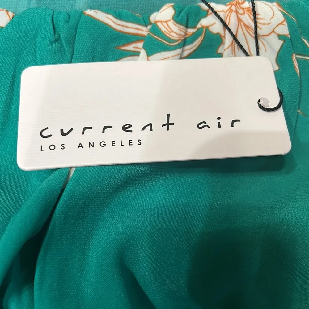 Current Air brand Teal and White Floral 3/4 Sleeve Top - Picture 6 of 10